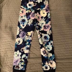 Blue Floral Print Old Navy Crop Leggings